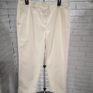 L.L. Bean Ladies Size 14 Petite Classic Fit Ivory Straight Leg Casual Pants